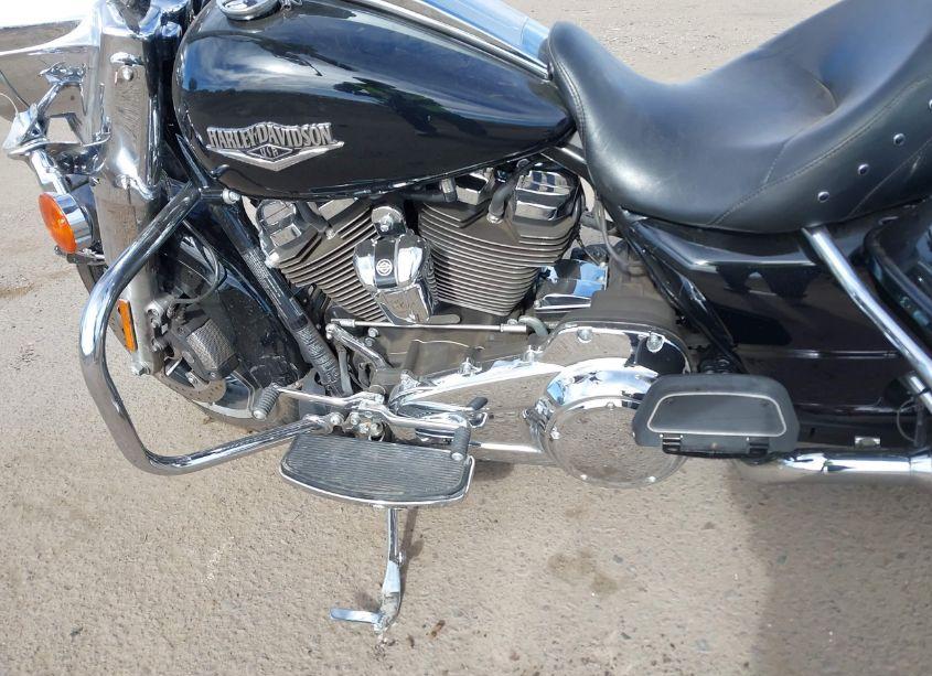 Photo 9 of 2018 Harley-davidson Flhr ROAD KING (VIN 1HD1FBC31JB675493)