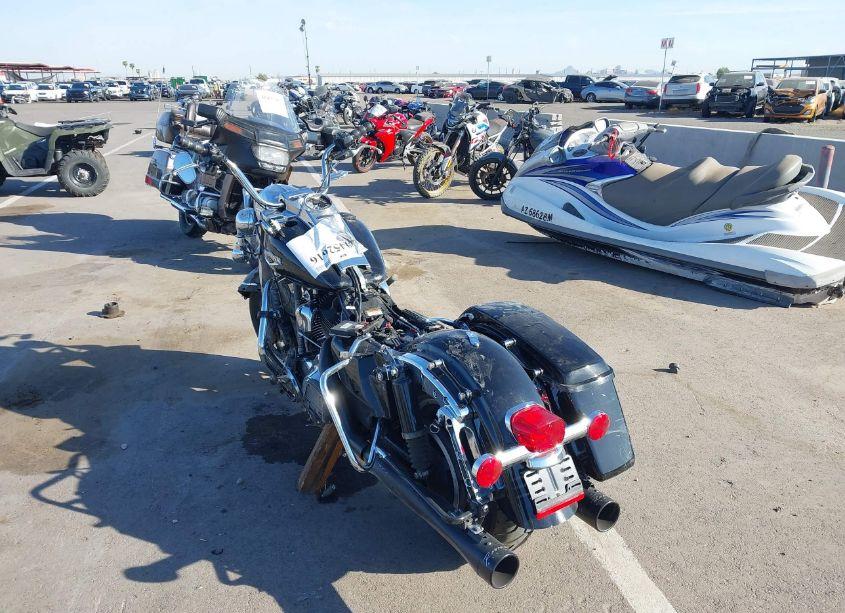 Photo 3 of 2015 Harley-davidson Flhr ROAD KING (VIN 1HD1FBM12FB691576)