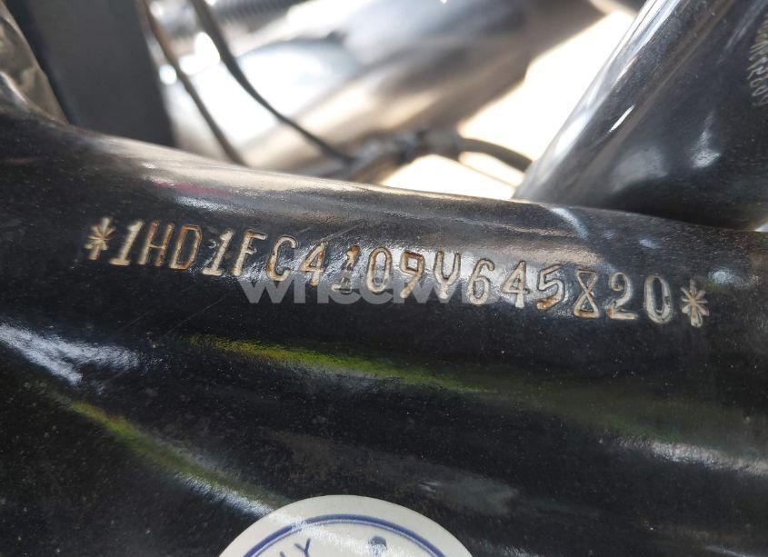 Photo 10 of 2009 Harley-davidson Flhtcu N/A (VIN 1HD1FC4109Y645820)