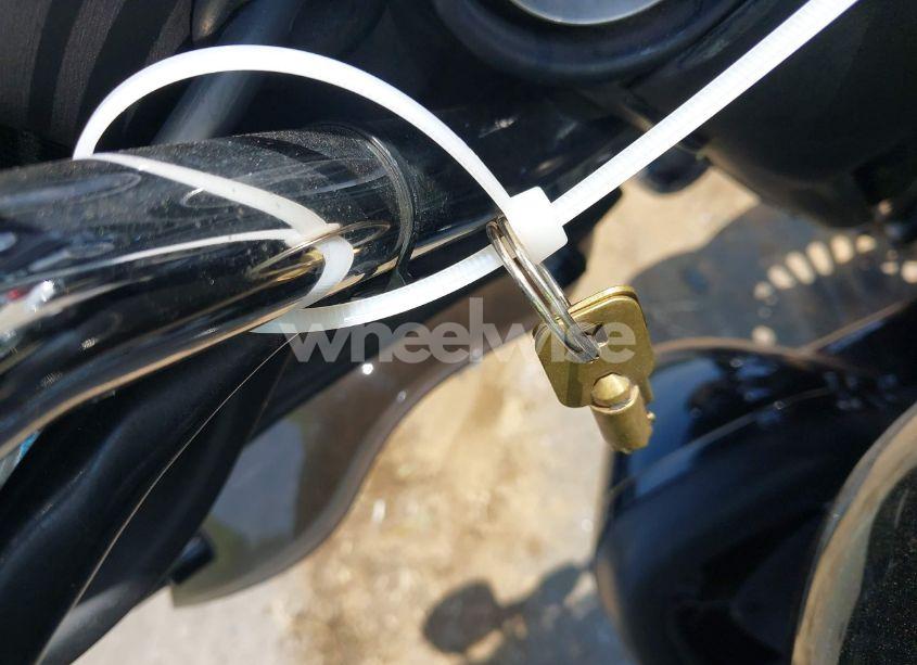 Photo 11 of 2009 Harley-davidson Flhtcu N/A (VIN 1HD1FC4109Y645820)