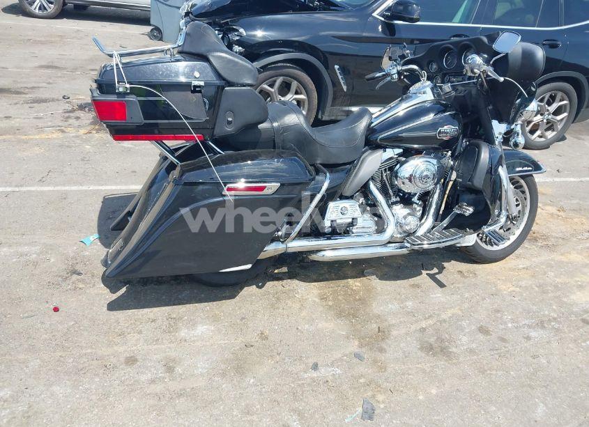 Photo 12 of 2009 Harley-davidson Flhtcu N/A (VIN 1HD1FC4109Y645820)