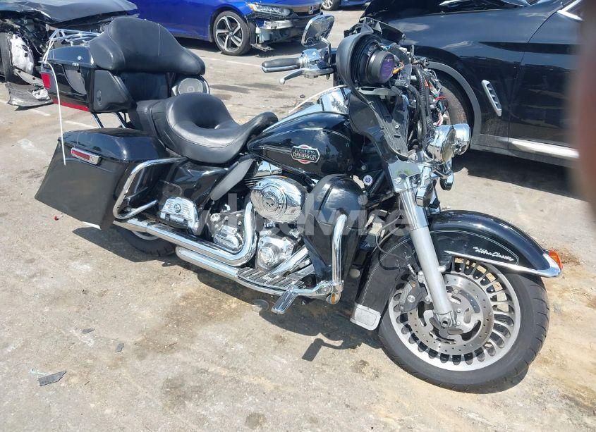 Photo 16 of 2009 Harley-davidson Flhtcu N/A (VIN 1HD1FC4109Y645820)