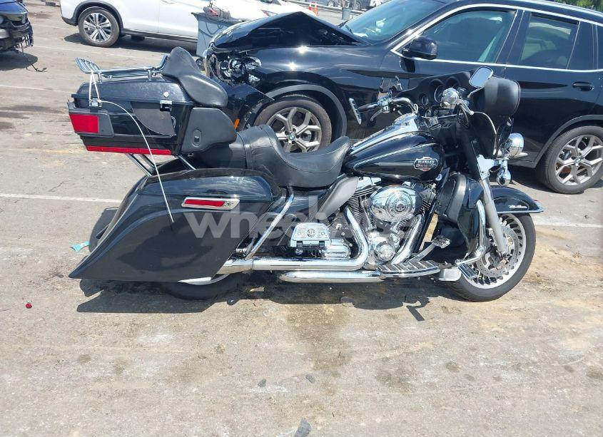 Photo 17 of 2009 Harley-davidson Flhtcu N/A (VIN 1HD1FC4109Y645820)