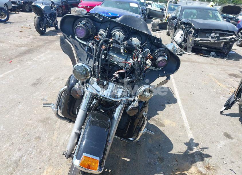 Photo 5 of 2009 Harley-davidson Flhtcu N/A (VIN 1HD1FC4109Y645820)