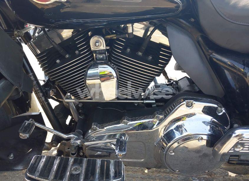 Photo 9 of 2009 Harley-davidson Flhtcu N/A (VIN 1HD1FC4109Y645820)