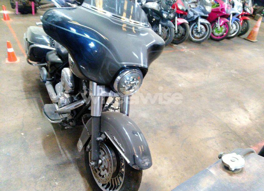 Photo 5 of 2009 Harley-davidson Flhtcu N/A (VIN 1HD1FC4119Y688773)