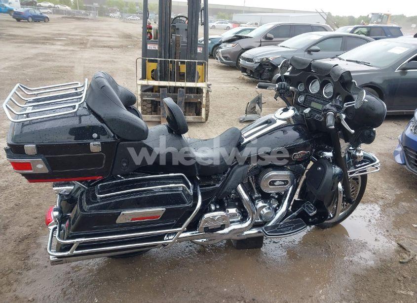 Photo 11 of 2009 Harley-davidson Flhtcu N/A (VIN 1HD1FC4129Y678995)