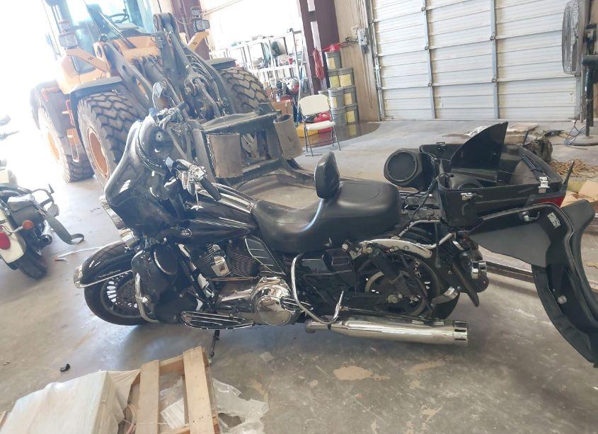 Photo 13 of 2011 Harley-davidson Flhtcu N/A (VIN 1HD1FC41XBB612882)