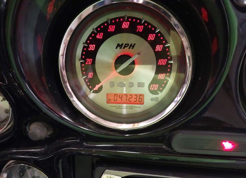 Photo 7 of 2011 Harley-davidson Flhtcu N/A (VIN 1HD1FC41XBB612882)