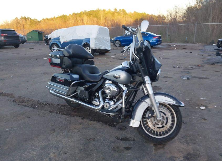 2013 Harley-davidson Flhtcu ULTRA CLASSIC ELECTRA GLD (VIN 1HD1FCM16DB681197) main photo