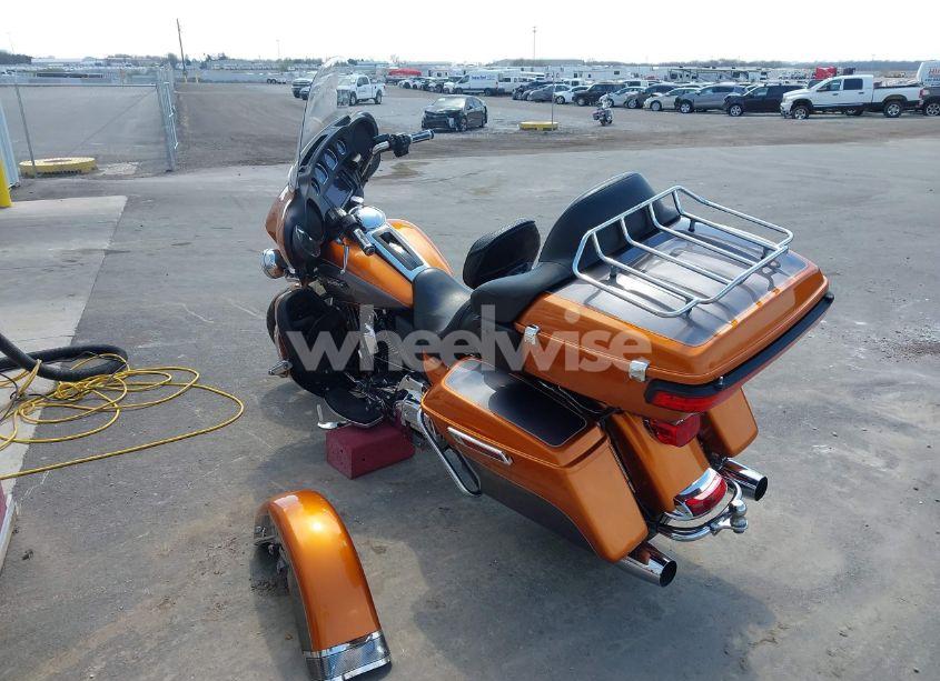 Photo 3 of 2015 Harley-davidson Flhtcu ULTRA CLASSIC ELECTRA GLD (VIN 1HD1FCM17FB651354)