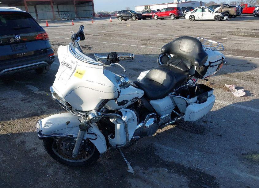 Photo 2 of 2012 Harley-davidson Flhtcu ULTRA CLASSIC ELECTRA GLD (VIN 1HD1FCM1XCB656804)