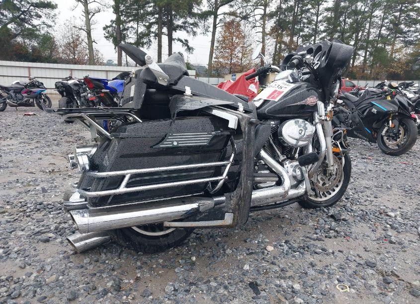 Photo 4 of 2009 Harley-davidson Flhtc N/A (VIN 1HD1FF4109Y638657)