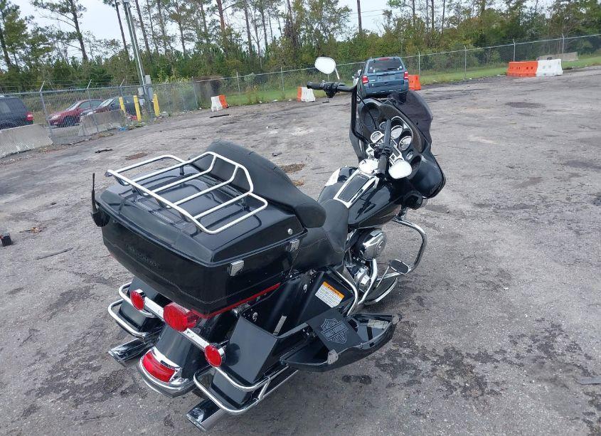 Photo 4 of 2010 Harley-davidson Flhtc N/A (VIN 1HD1FF417AB631311)