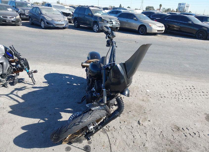 Photo 5 of 2017 Harley-davidson Fxdls (VIN 1HD1GS831HC310600)