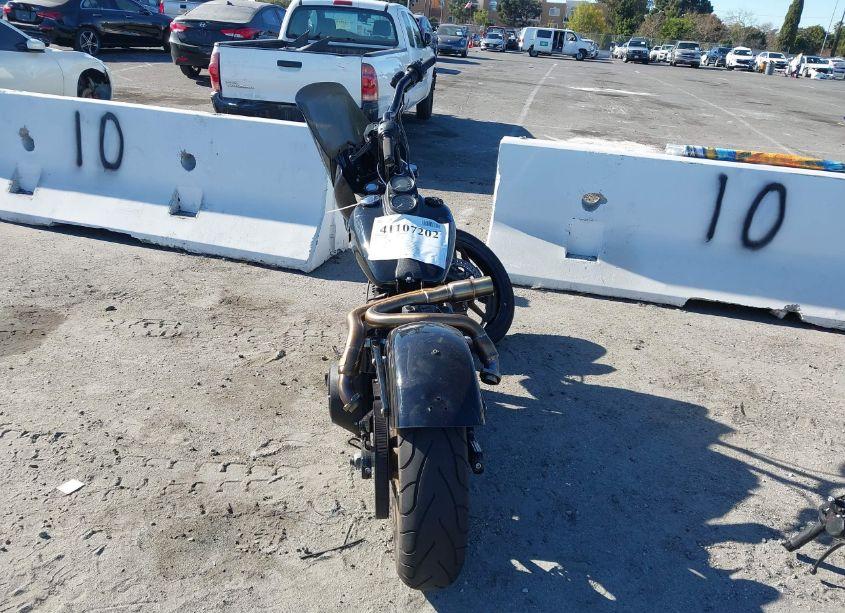 Photo 6 of 2017 Harley-davidson Fxdls (VIN 1HD1GS831HC310600)