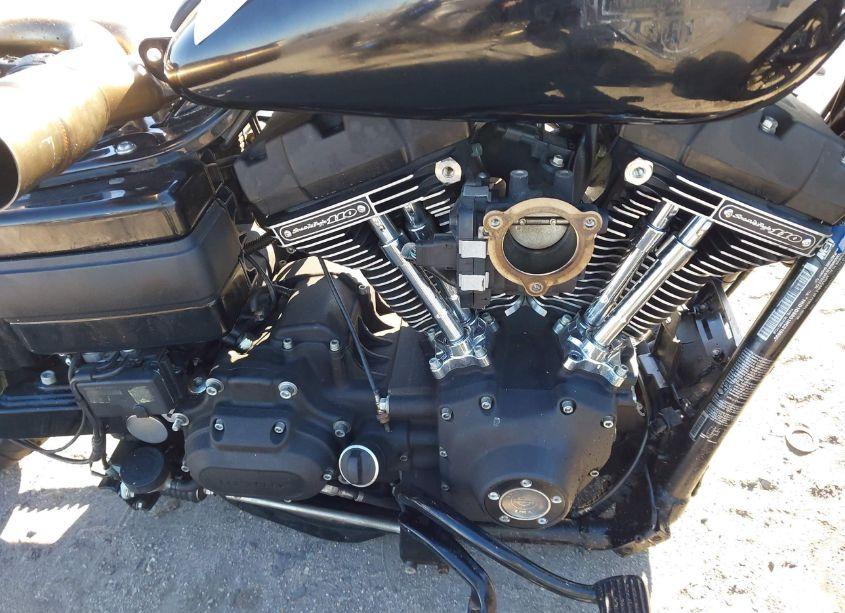 Photo 8 of 2017 Harley-davidson Fxdls (VIN 1HD1GS831HC310600)