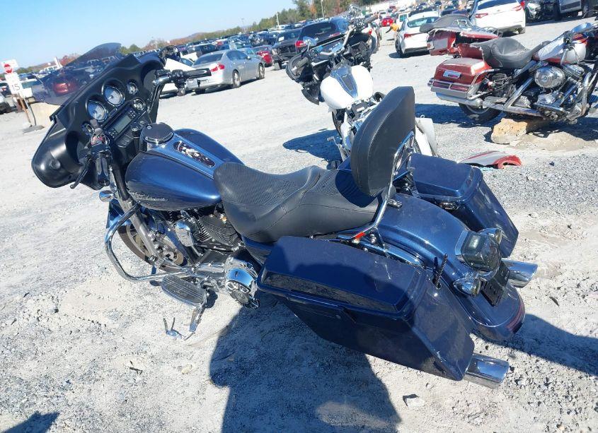 Photo 3 of 2009 Harley-davidson Flhx (VIN 1HD1KB4109Y671744)