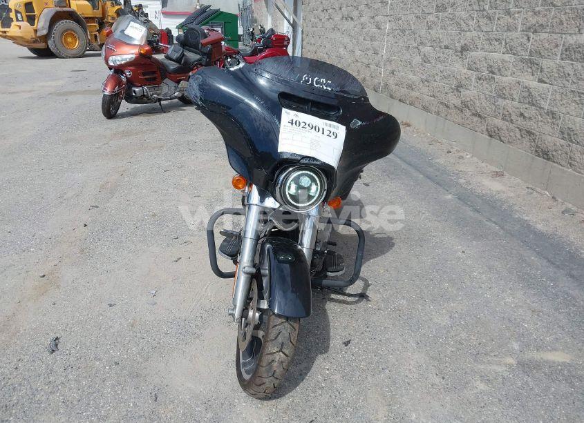 Photo 5 of 2018 Harley-davidson Flhx STREET GLIDE (VIN 1HD1KBC18JB665330)