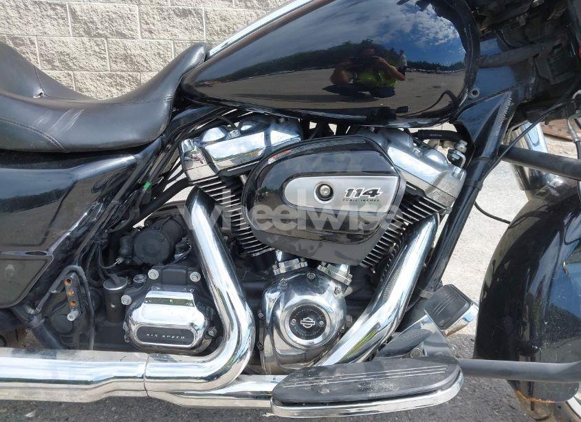 Photo 8 of 2018 Harley-davidson Flhx STREET GLIDE (VIN 1HD1KBC18JB665330)