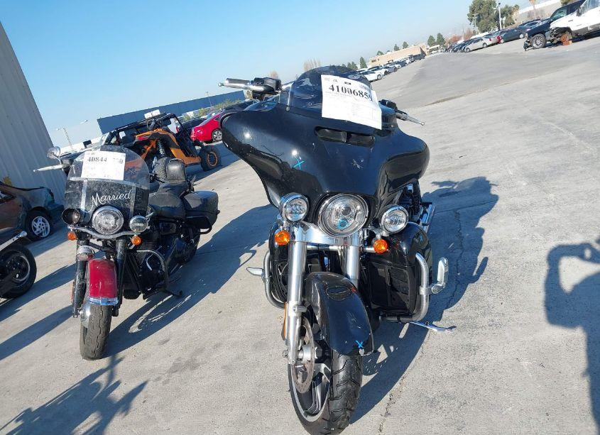 Photo 5 of 2017 Harley-davidson Flhx STREET GLIDE (VIN 1HD1KBC36HB638574)