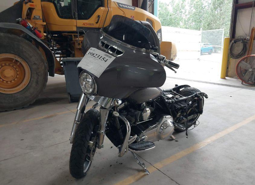 Photo 2 of 2014 Harley-davidson Flhx STREET GLIDE (VIN 1HD1KBM13EB624771)