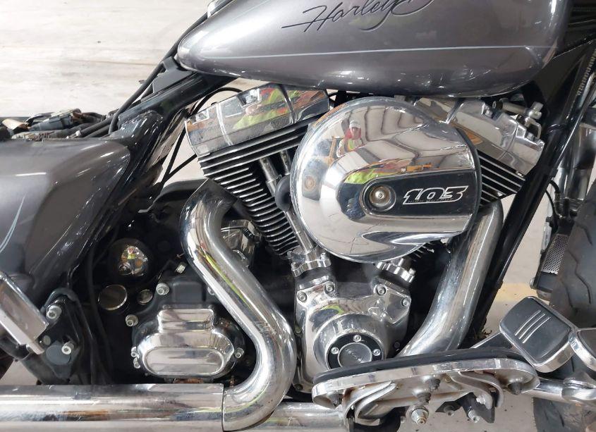 Photo 8 of 2014 Harley-davidson Flhx STREET GLIDE (VIN 1HD1KBM13EB624771)