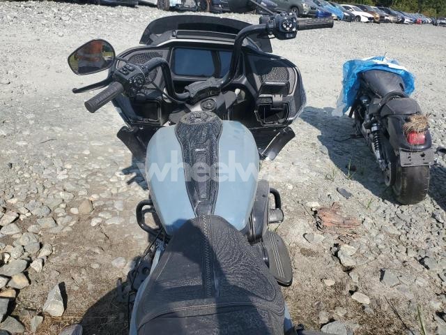 Photo 5 of 2024 HARLEY-DAVIDSON FLTRX N/A (VIN 1HD1KH710RB657697)