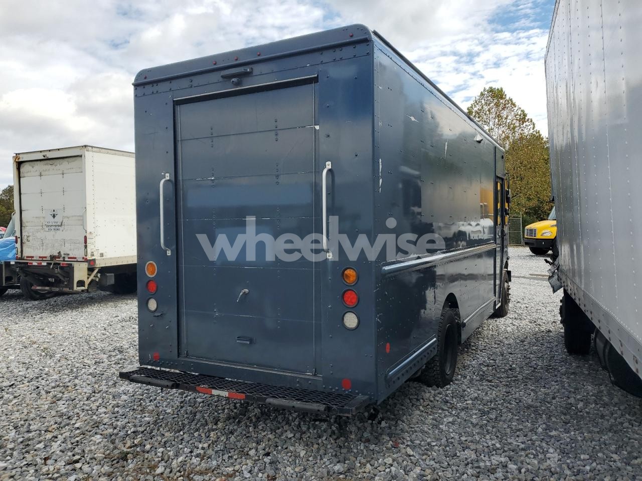 Photo 3 of 2021 FREIGHTLINER CHASSIS M LINE WALK-IN VAN (VIN 1HD1KH718SB604090)