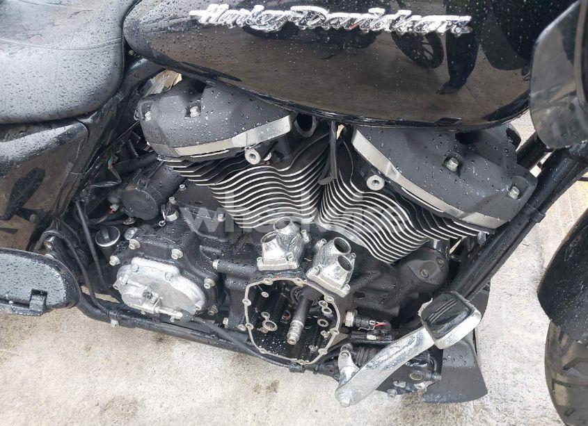 Photo 8 of 2019 Harley-davidson Fltrx N/A (VIN 1HD1KHC1XKB641180)