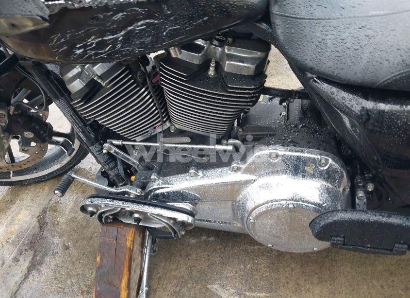 Photo 9 of 2019 Harley-davidson Fltrx N/A (VIN 1HD1KHC1XKB641180)