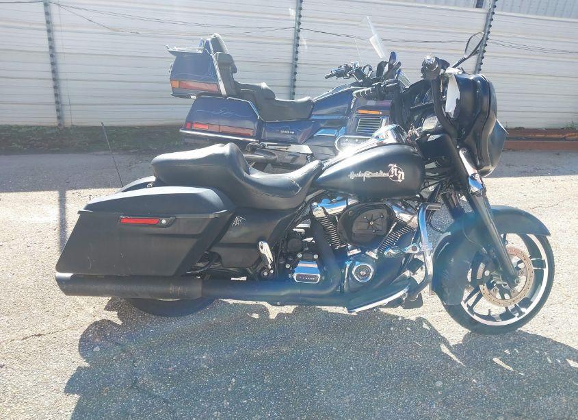 Photo 12 of 2017 Harley-davidson Flhxs STREET GLIDE SPECIAL (VIN 1HD1KRC10HB632468)