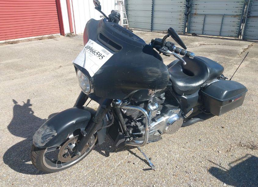 Photo 2 of 2017 Harley-davidson Flhxs STREET GLIDE SPECIAL (VIN 1HD1KRC10HB632468)
