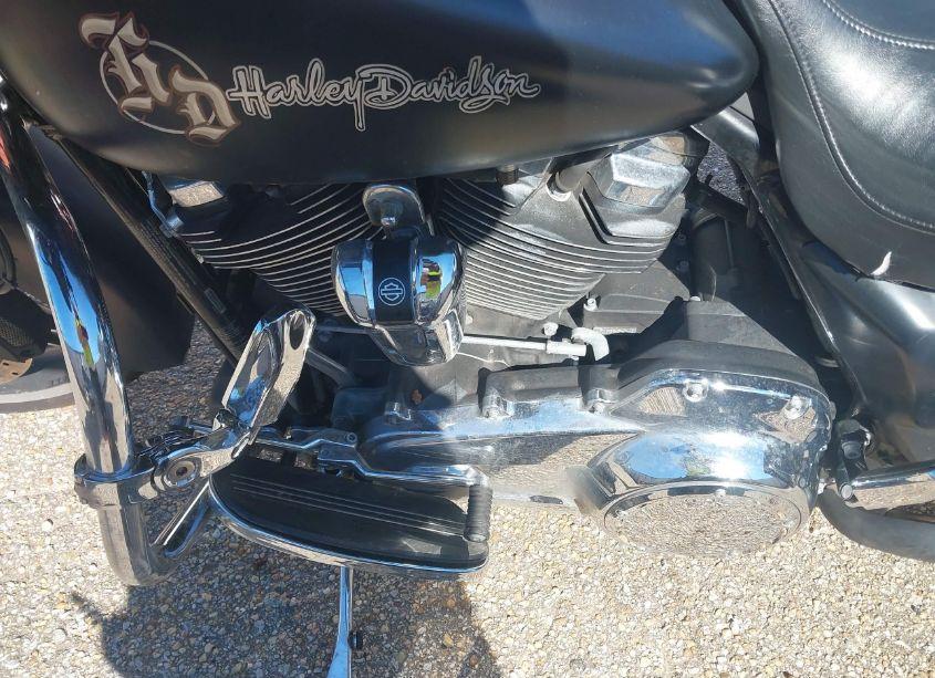 Photo 9 of 2017 Harley-davidson Flhxs STREET GLIDE SPECIAL (VIN 1HD1KRC10HB632468)