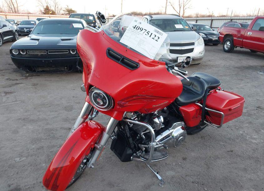 Photo 2 of 2017 Harley-davidson Flhxs STREET GLIDE SPECIAL (VIN 1HD1KRC13HB672270)