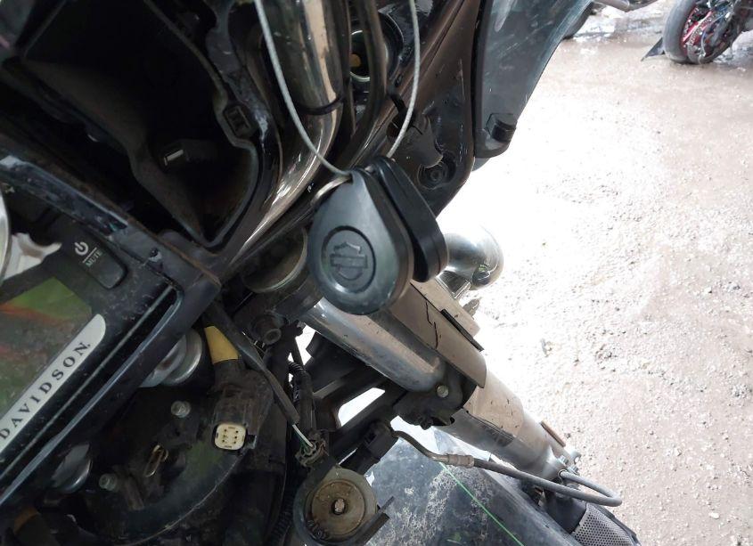 Photo 11 of 2017 Harley-davidson Flhxs STREET GLIDE SPECIAL (VIN 1HD1KRC14HB607962)