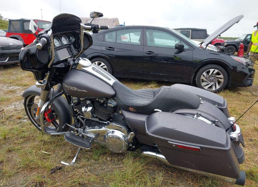 Photo 9 of 2017 Harley-davidson Flhxs STREET GLIDE SPECIAL (VIN 1HD1KRC14HB625393)
