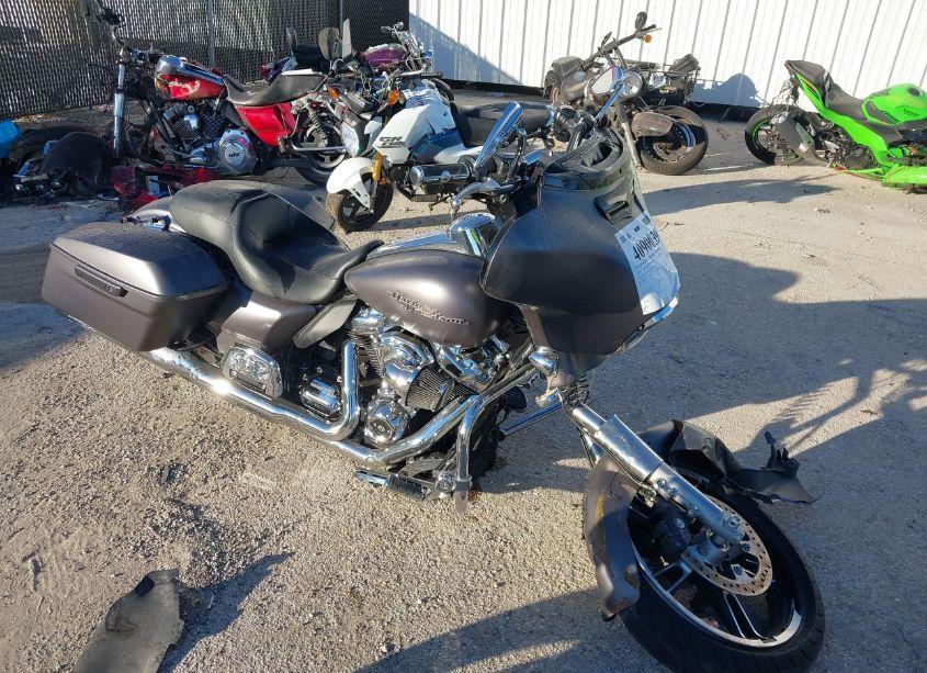 2017 Harley-davidson Flhxs STREET GLIDE SPECIAL (VIN 1HD1KRC18HB646473) main photo