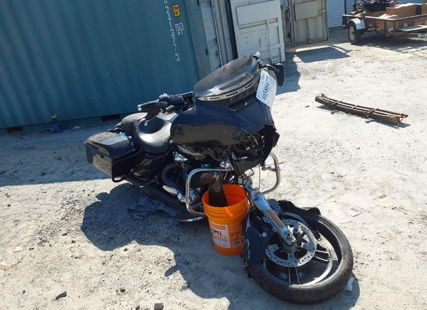 2017 Harley-davidson Flhxs STREET GLIDE SPECIAL (VIN 1HD1KRC1XHB616939) main photo