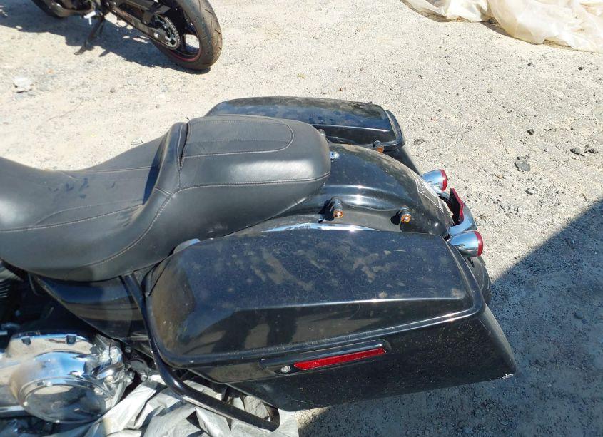 Photo 16 of 2017 Harley-davidson Flhxs STREET GLIDE SPECIAL (VIN 1HD1KRC1XHB616939)