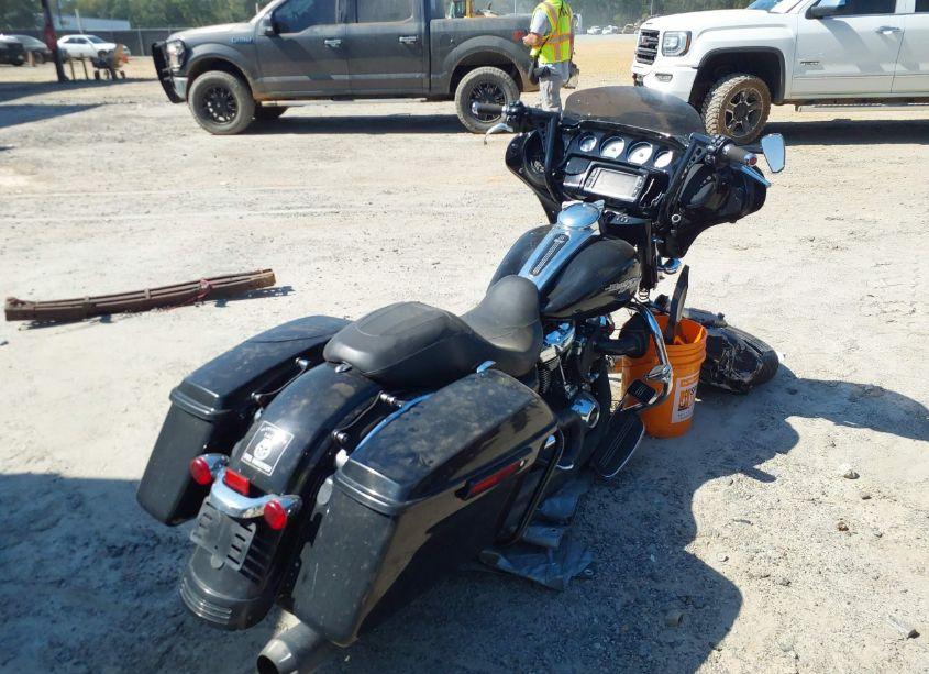 Photo 4 of 2017 Harley-davidson Flhxs STREET GLIDE SPECIAL (VIN 1HD1KRC1XHB616939)