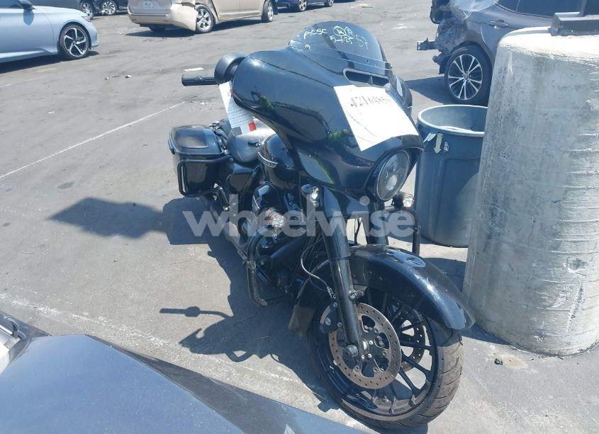 2018 Harley-davidson Flhxs STREET GLIDE SPECIAL (VIN 1HD1KRC32JB678259) main photo