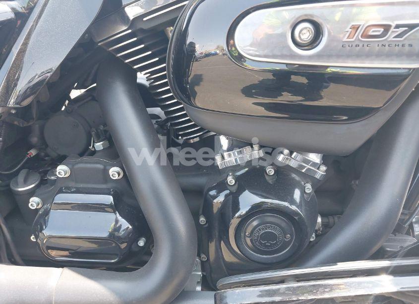 Photo 8 of 2018 Harley-davidson Flhxs STREET GLIDE SPECIAL (VIN 1HD1KRC32JB678259)