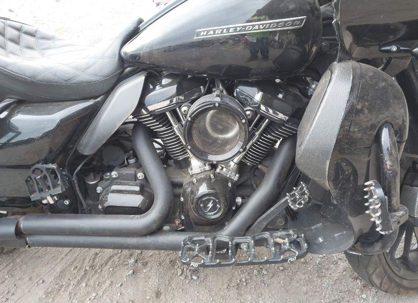 Photo 8 of 2018 Harley-davidson Fltrxs ROAD GLIDE SPECIAL (VIN 1HD1KTC33JB623137)