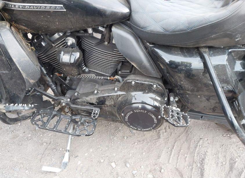 Photo 9 of 2018 Harley-davidson Fltrxs ROAD GLIDE SPECIAL (VIN 1HD1KTC33JB623137)