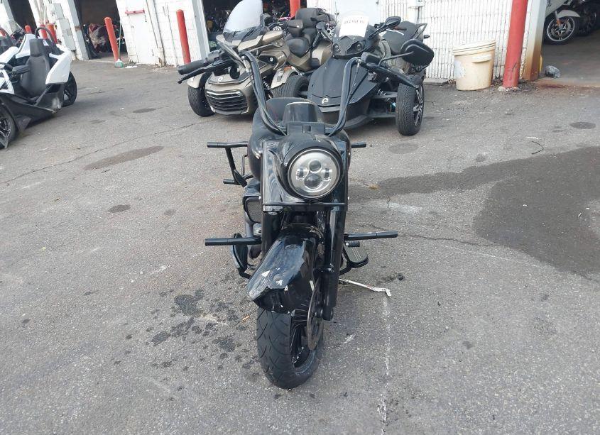 Photo 5 of 2018 Harley-davidson Flhrxs N/A (VIN 1HD1KVC16JB615768)