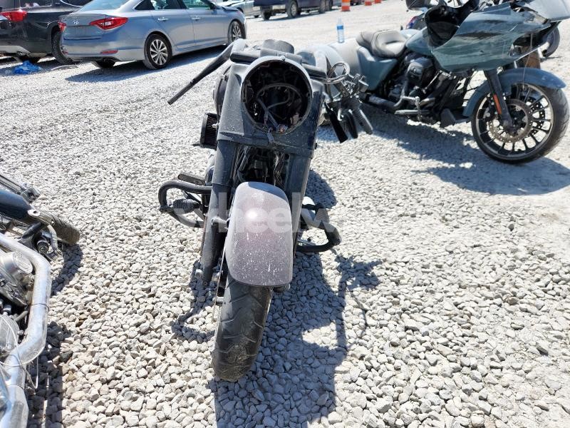 Photo 3 of 2022 HARLEY-DAVIDSON FLHRXS (VIN 1HD1KVP18NB650344)