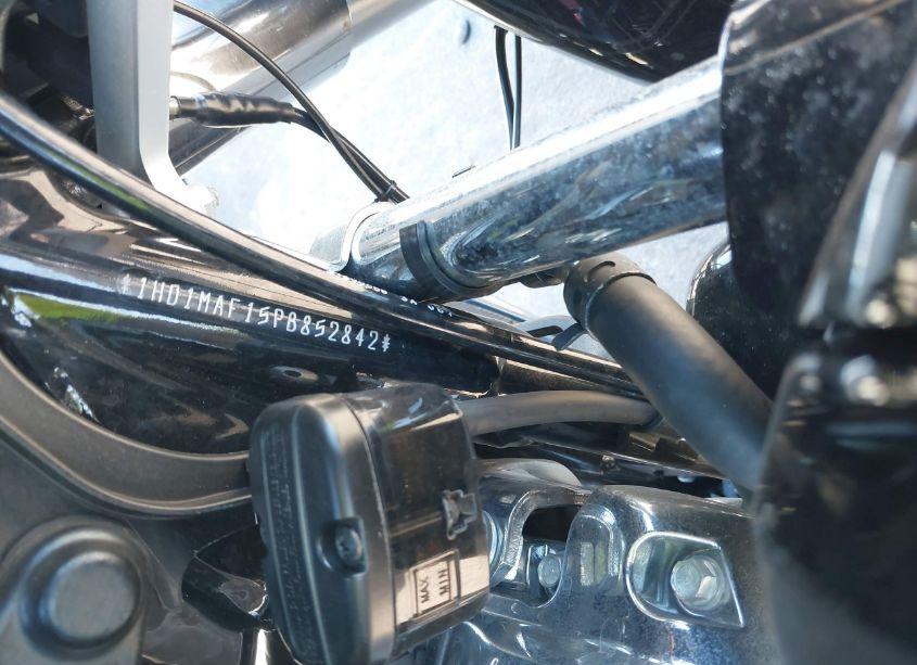 Photo 10 of 2023 Harley-davidson Flhtcutg N/A (VIN 1HD1MAF15PB852842)