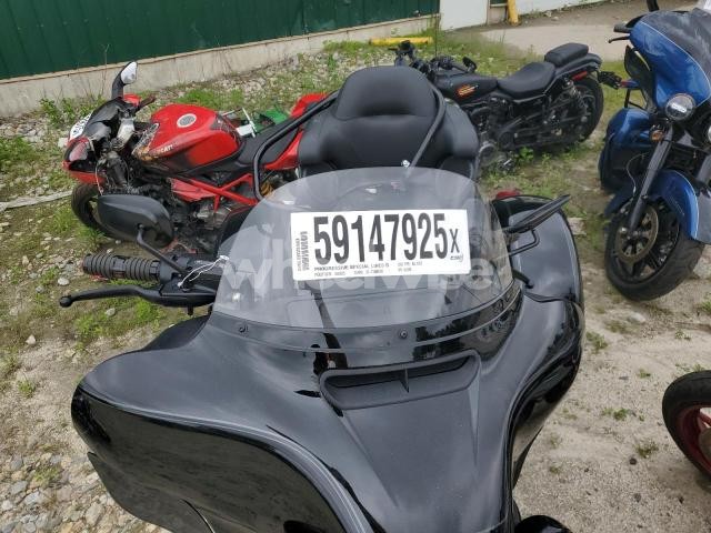 2025 HARLEY-DAVIDSON FLHTCUTG N/A (VIN 1HD1MAF16SB851692) main photo