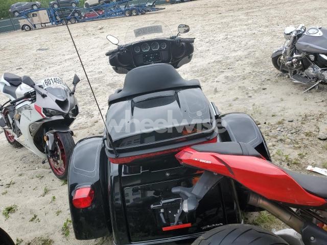 Photo 9 of 2025 HARLEY-DAVIDSON FLHTCUTG N/A (VIN 1HD1MAF16SB851692)